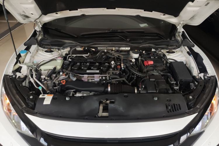 Used Honda Civic 2019 220TURBO CVT Dynamic Edition China VI Engine Bay