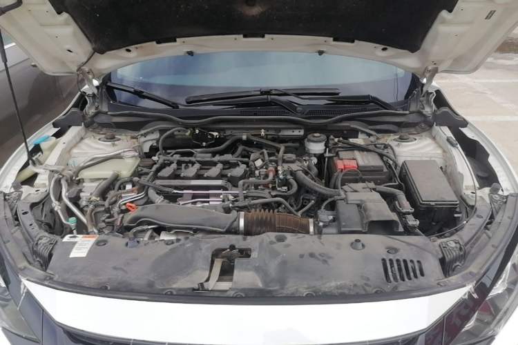 Used Honda Civic 2019 220TURBO CVT Dynamic Edition China VI Engine Bay