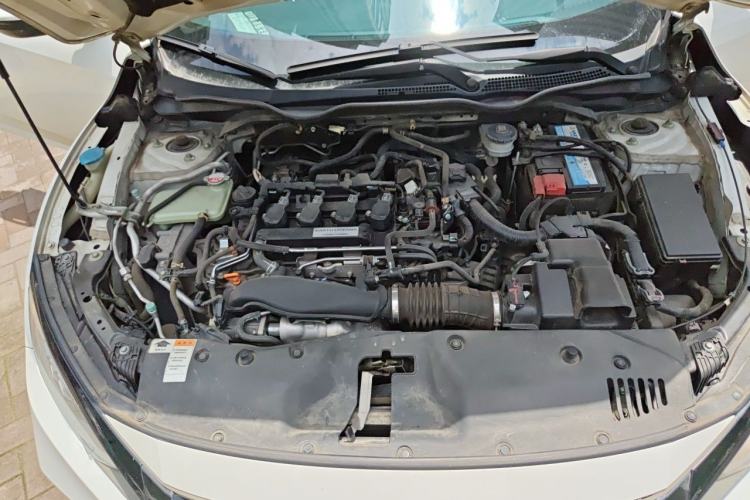 Used Honda Civic 2019 220TURBO CVT Power Edition China VI Emission Standard Engine Bay