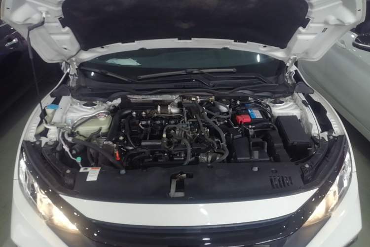 Used Honda Civic 2019 180TURBO CVT Shangdong Edition China VI Engine Bay