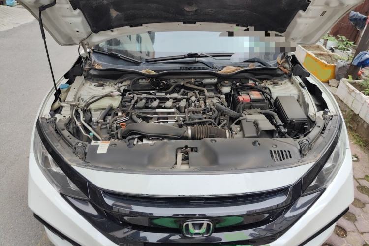 Used Honda Civic 2019 220TURBO CVT Dynamic Edition China VI Emission Standard Engine Bay