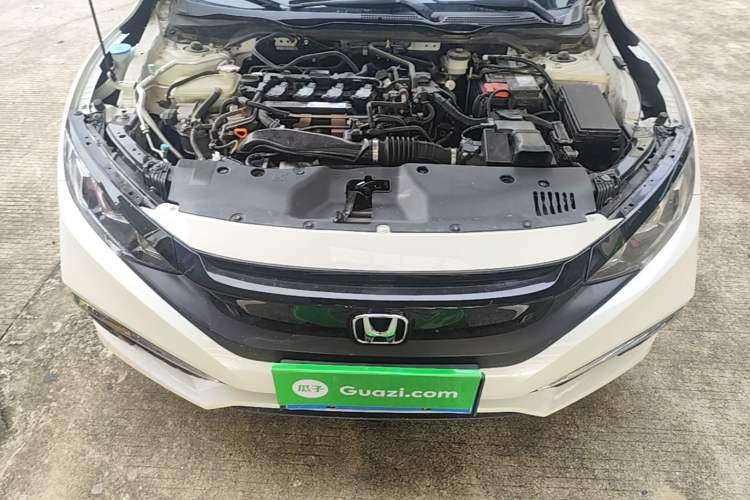Used Honda Civic 2019 220TURBO CVT Dynamic Edition China VI Engine Bay