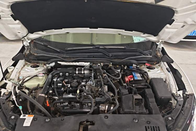Used Honda Civic 2019 180TURBO CVT Shangdong Edition China VI Engine Bay