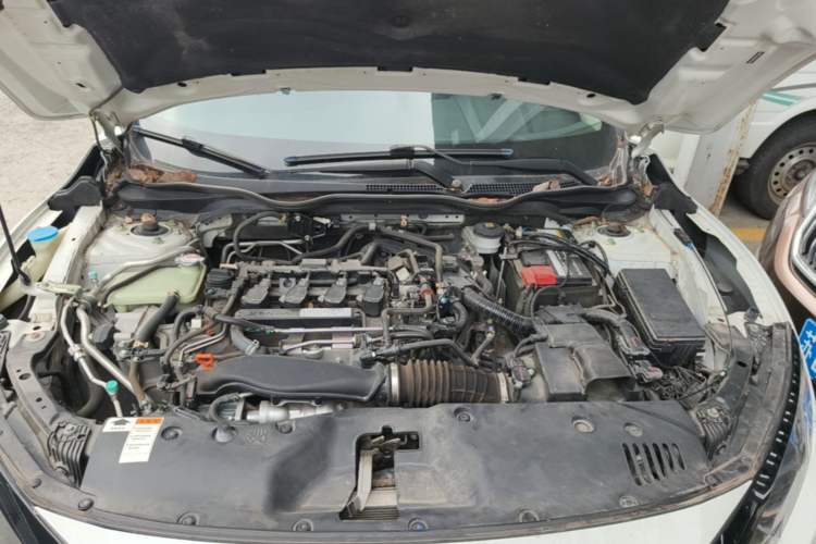 Used Honda Civic 2019 220TURBO CVT Dynamic Edition China VI Engine Bay