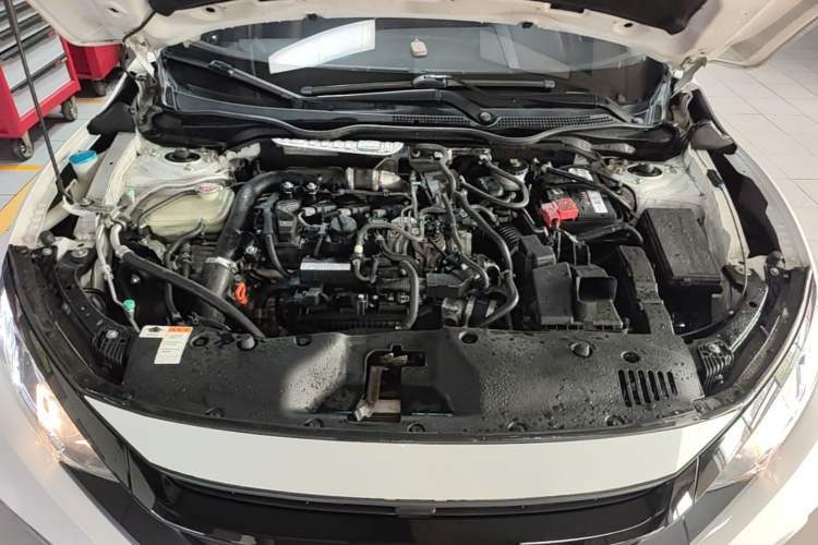 Used Honda Civic 2019 180TURBO CVT Shangdong Edition China VI Engine Bay