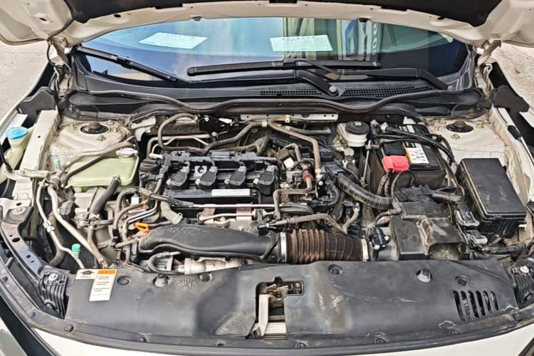 Used Honda Civic 2019 220TURBO CVT Dynamic Edition China VI Engine Bay