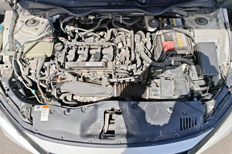 Used Honda Civic 2019 220TURBO CVT Dynamic Edition China VI Emission Standard Engine Bay
