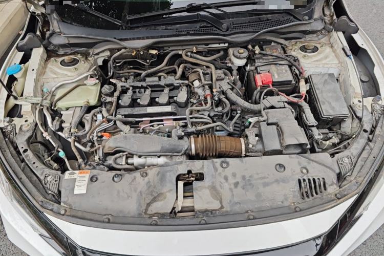 Used Honda Civic 2019 220TURBO CVT Dynamic Edition China VI Emission Standard Engine Bay