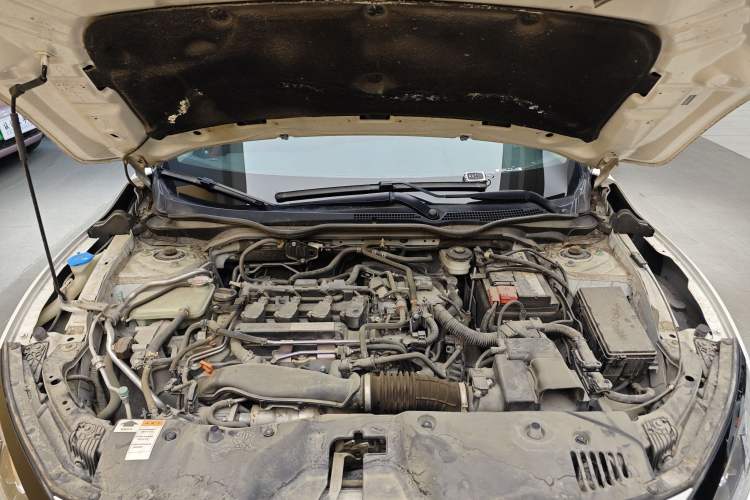 Used Honda Civic 2019 220TURBO CVT Dynamic Edition China VI Engine Bay