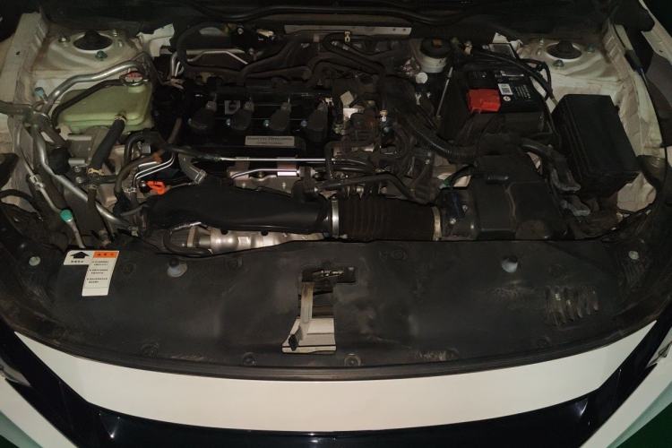 Used Honda Civic 2019 220TURBO CVT Dynamic Edition China VI Emission Standard Engine Bay