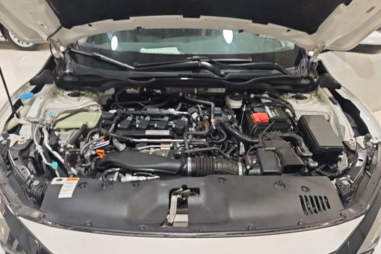 Used Honda Civic 2019 220TURBO CVT Dynamic Edition China VI Engine Bay