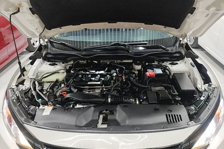 Used Honda Civic 2019 220TURBO CVT Dynamic Edition China V Emission Standard Engine Bay