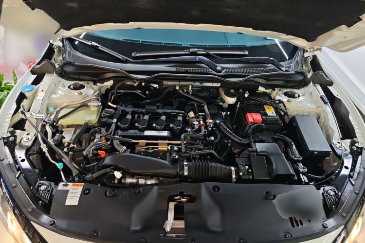 Used Honda Civic 2019 220TURBO CVT Dynamic Edition China VI Engine Bay