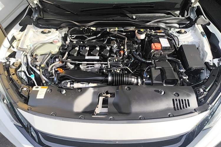 Used Honda Civic 2019 220TURBO CVT Dynamic Edition China VI Engine Bay