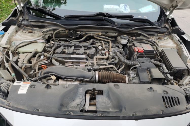 Used Honda Civic 2019 220TURBO CVT Dynamic Edition China VI Emission Standard Engine Bay