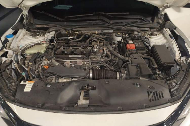 Used Honda Civic 2019 220TURBO CVT Dynamic Edition China VI Engine Bay