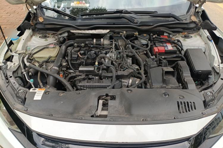 Used Honda Civic 2019 180TURBO CVT Shangyue Edition China V Emission Standard Engine Bay