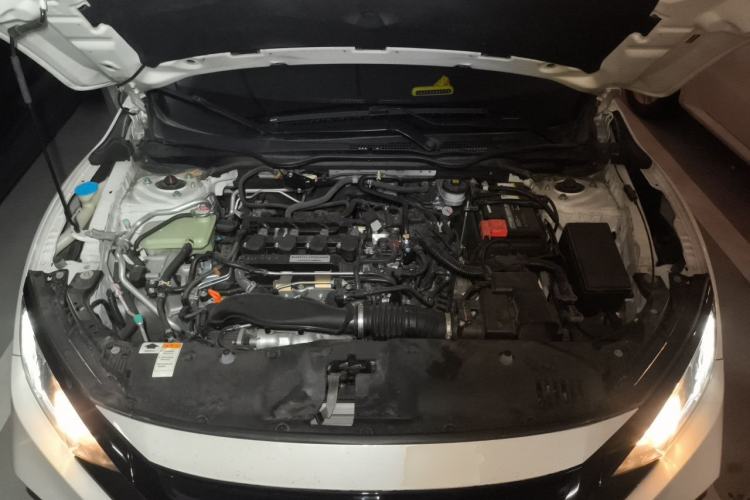 Used Honda Civic 2019 220TURBO CVT Dynamic Edition China VI Engine Bay