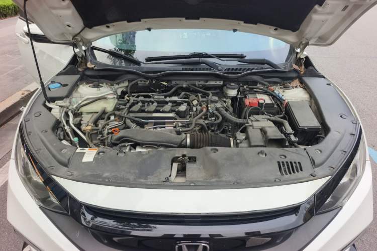 Used Honda Civic 2019 220TURBO CVT Dynamic Edition China V Engine Bay
