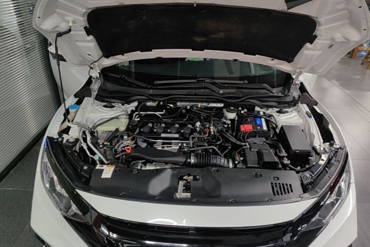 Used Honda Civic 2019 220TURBO CVT Dynamic Edition China VI Emission Standard Engine Bay