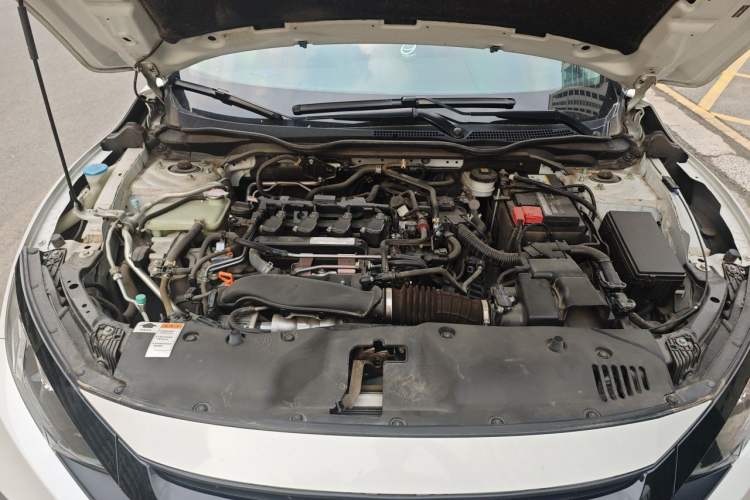 Used Honda Civic 2019 220TURBO CVT Dynamic Edition China VI Engine Bay