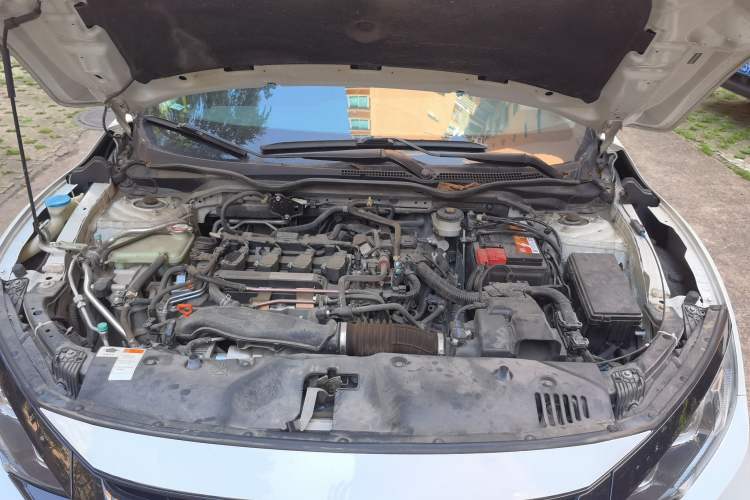 Used Honda Civic 2019 220TURBO CVT Dynamic Edition China VI Emission Standard Engine Bay