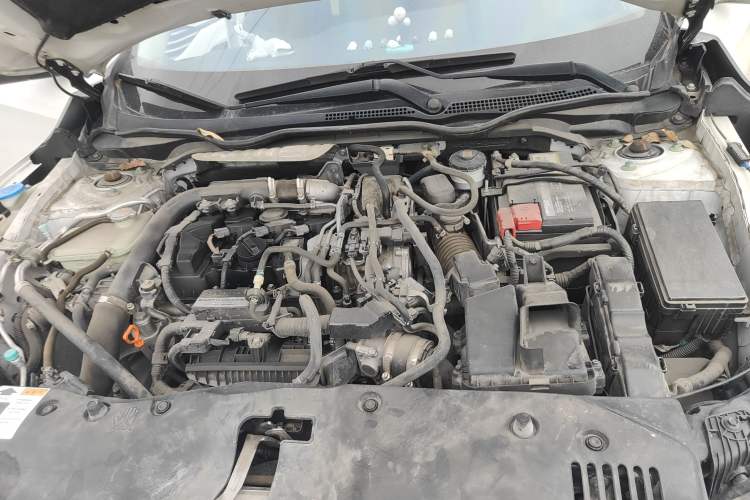 Used Honda Civic 2019 180TURBO CVT Shangdong Edition China VI Engine Bay