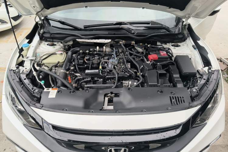 Used Honda Civic 2019 180TURBO CVT Shangdong Edition China VI Engine Bay