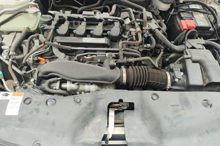 Used Honda Civic 2019 220TURBO CVT Dynamic Edition China VI Emission Standard Engine Bay