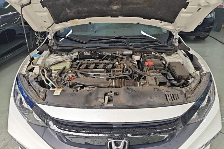 Used Honda Civic 2019 220TURBO CVT Dynamic Edition China VI Engine Bay