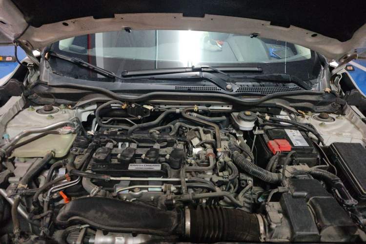 Used Honda Civic 2019 220TURBO CVT Dynamic Edition China VI Engine Bay