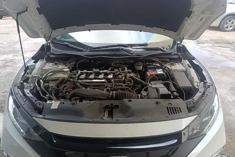 Used Honda Civic 2019 220TURBO CVT Dynamic Edition China VI Engine Bay