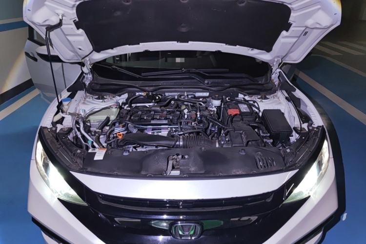 Used Honda Civic 2019 220TURBO CVT Dynamic Edition China VI Emission Standard Engine Bay