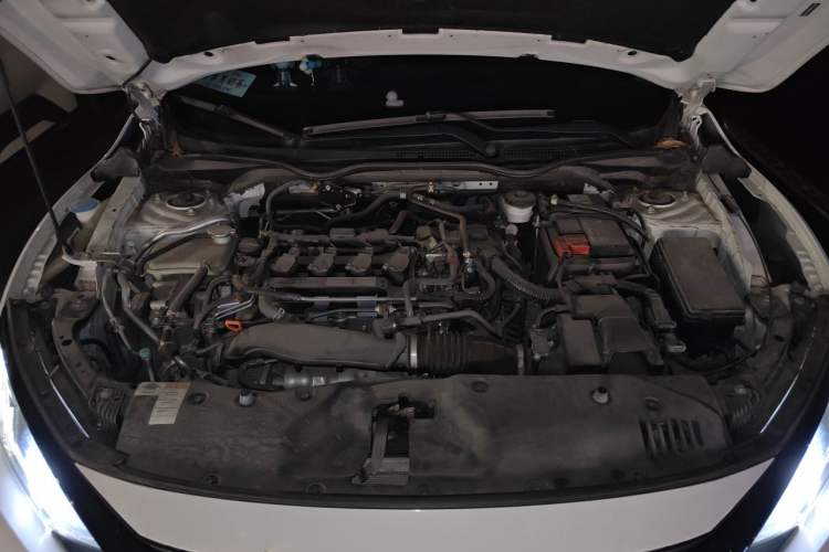 Used Honda Civic 2019 220TURBO CVT Dynamic Edition China VI Engine Bay