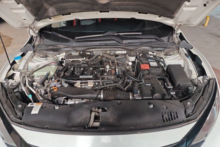 Used Honda Civic 2019 220TURBO CVT Dynamic Edition China VI Engine Bay