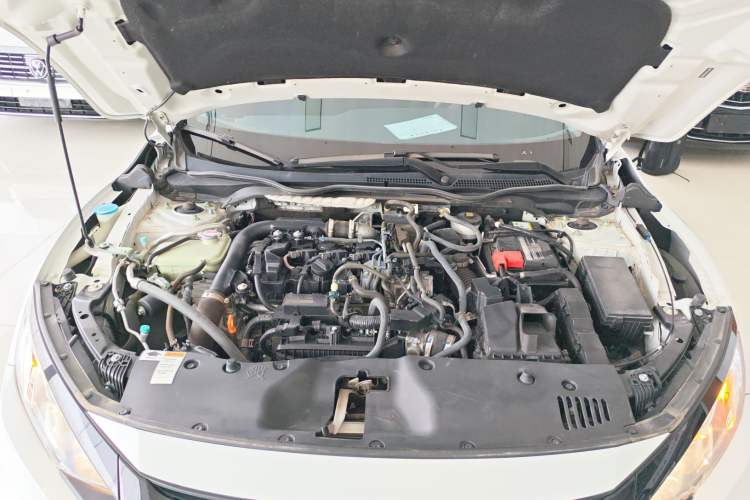 Used Honda Civic 2019 180TURBO CVT Shangdong Edition China VI Engine Bay