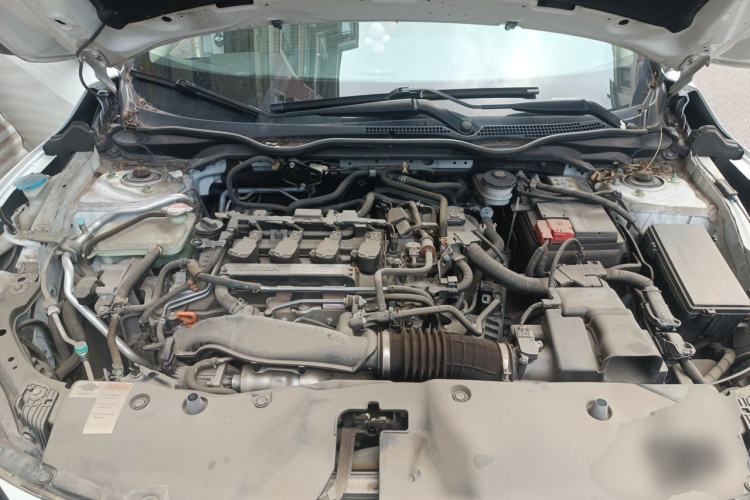 Used Honda Civic 2019 220TURBO CVT Dynamic Edition China VI Engine Bay