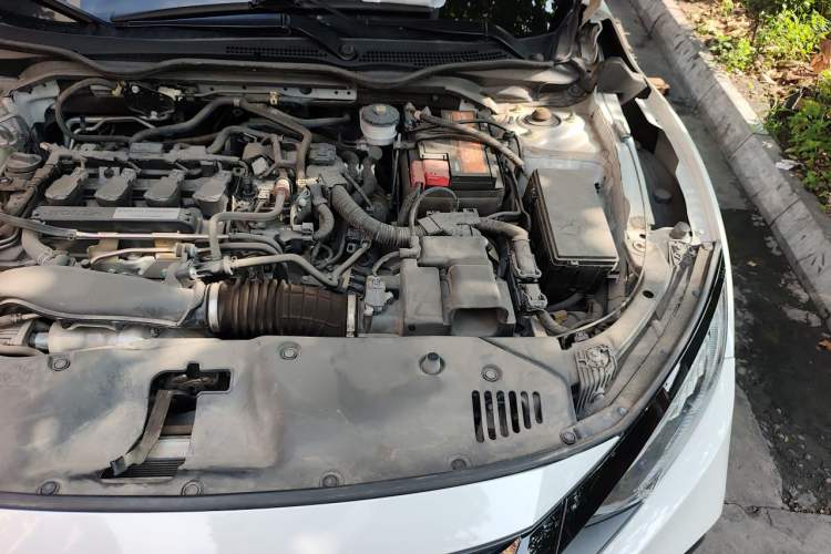 Used Honda Civic 2019 220TURBO CVT Dynamic Edition China VI Engine Bay Left