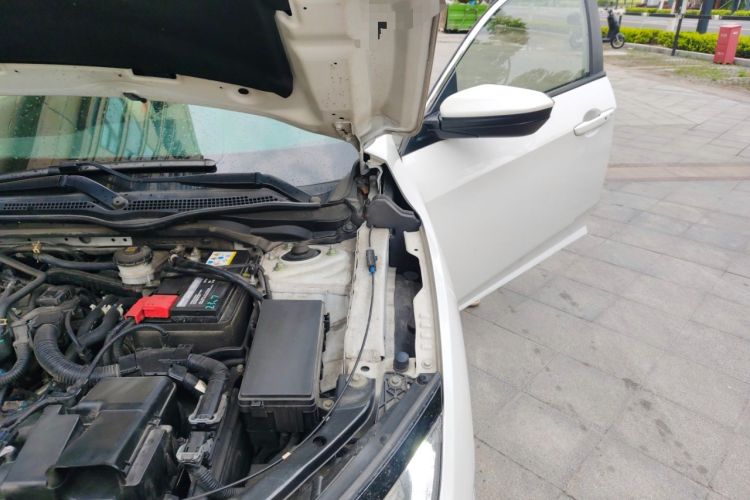 Used Honda Civic 2019 220TURBO CVT Dynamic Edition China VI Engine Bay Left