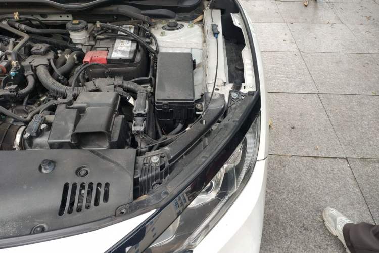 Used Honda Civic 2019 220TURBO CVT Dynamic Edition China VI Engine Bay Left