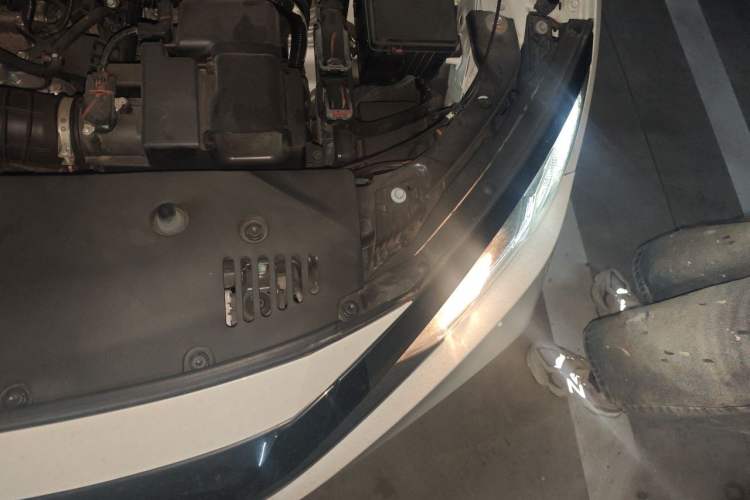 Used Honda Civic 2019 220TURBO CVT Dynamic Edition China VI Engine Bay Left