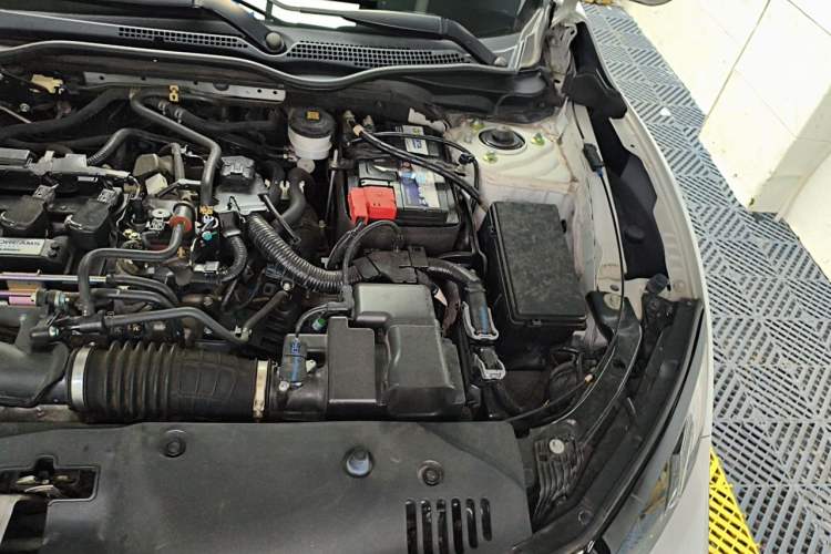 Used Honda Civic 2019 220TURBO CVT Dynamic Edition China VI Engine Bay Left