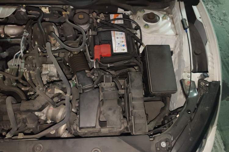 Used Honda Civic 2019 180TURBO CVT Shangdong Edition China VI Engine Bay Left