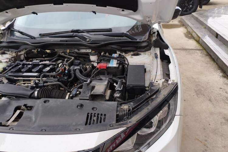 Used Honda Civic 2019 220TURBO CVT Dynamic Edition China VI Engine Bay Left