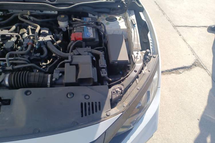 Used Honda Civic 2019 220TURBO CVT Dynamic Edition China VI Engine Bay Left