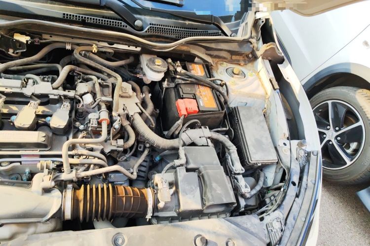 Used Honda Civic 2019 220TURBO CVT Dynamic Edition China VI Engine Bay Left