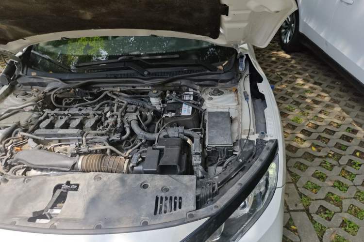 Used Honda Civic 2019 220TURBO CVT Dynamic Edition China VI Engine Bay Left