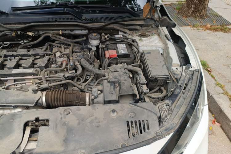 Used Honda Civic 2019 220TURBO CVT Dynamic Edition China VI Emission Standard Engine Bay Left