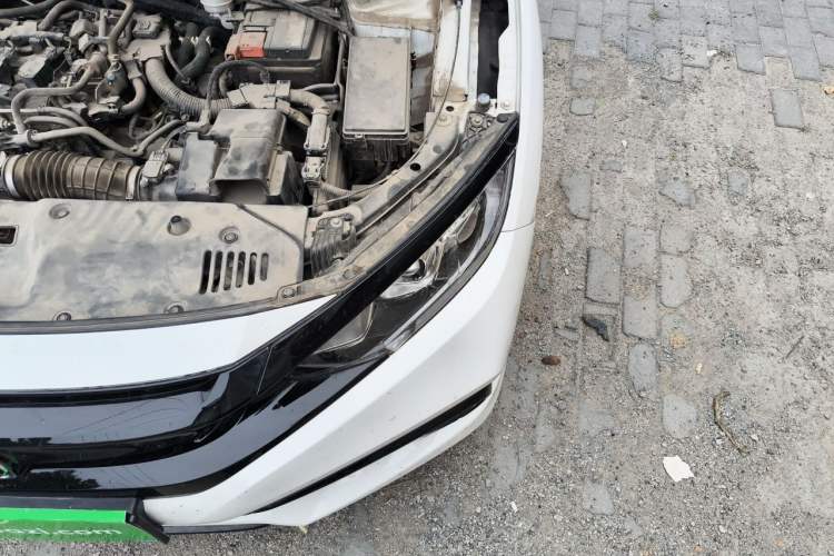 Used Honda Civic 2019 220TURBO CVT Dynamic Edition China VI Emission Standard Engine Bay Left