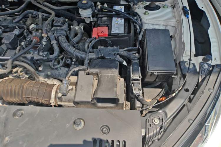 Used Honda Civic 2019 220TURBO CVT Dynamic Edition China V Emission Standard Engine Bay Left